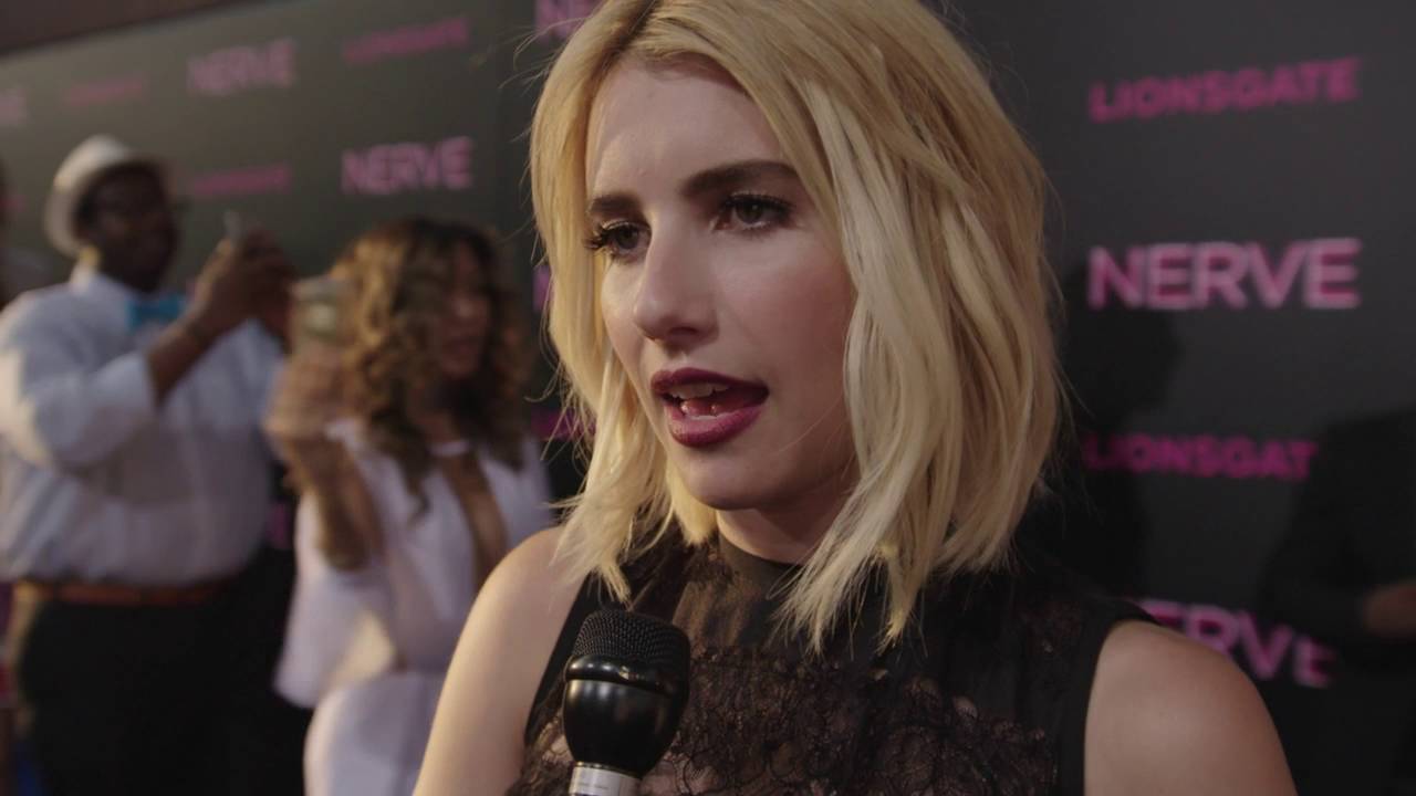 Nerve: Emma Roberts 