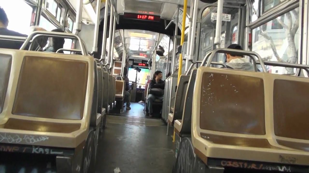 MUNI ETI 15TRSF ( # 7121) on route 30