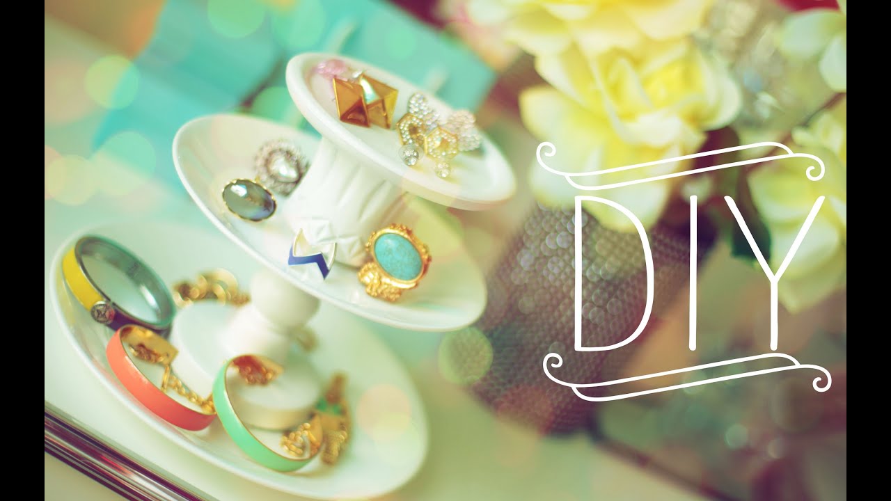 DIY Jewelry Stand {Creative|Storage|Display}