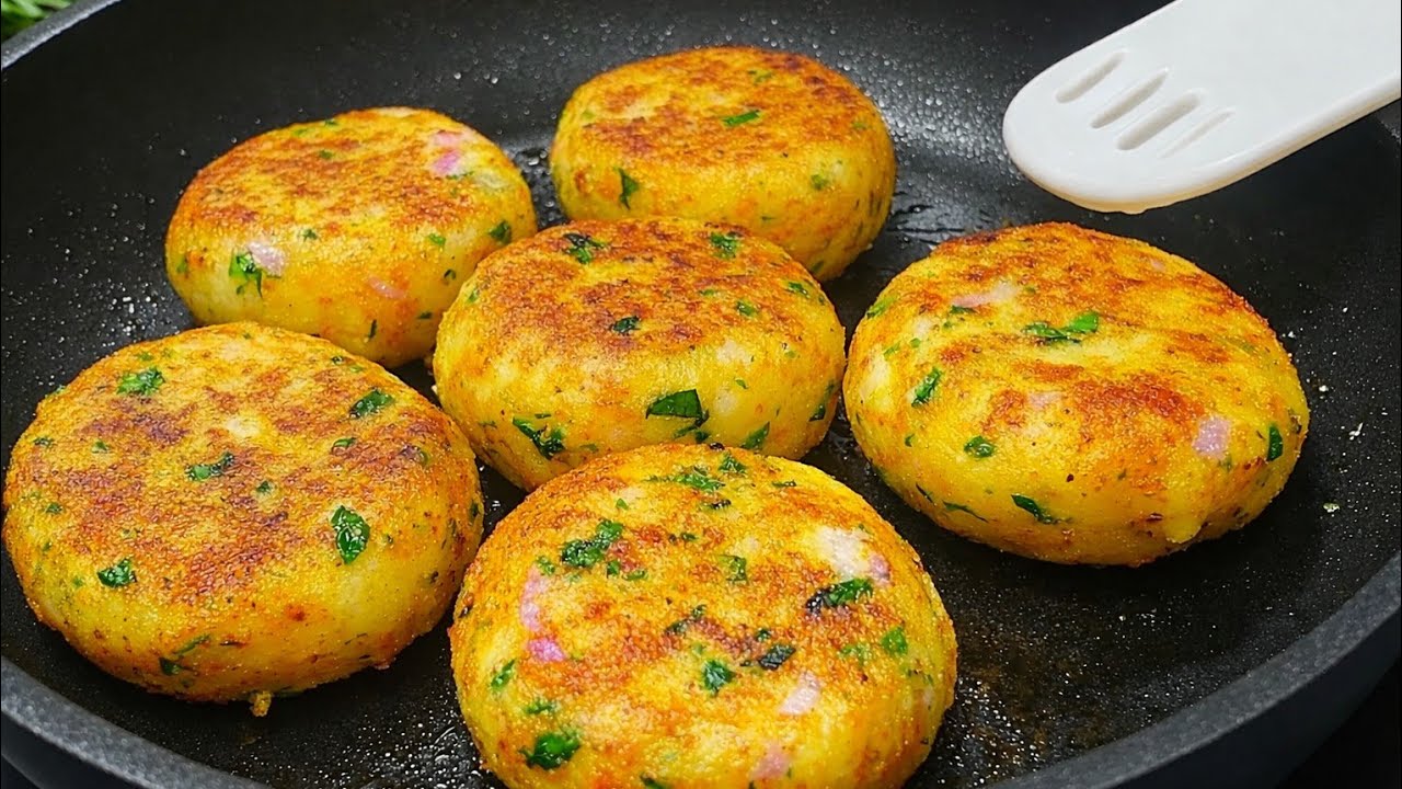 If you have 3 potatoes and 1 egg, this recipe is for you! Family recipe in 10 minutes!