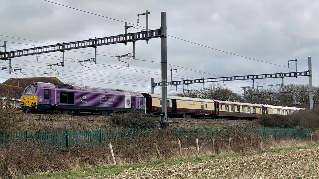 67007 + 67006 at Didcot East Junction 