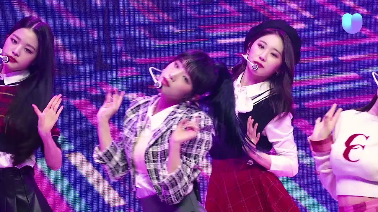 최예나 Choi Yena - D-D-Dance 직캠 Fancam