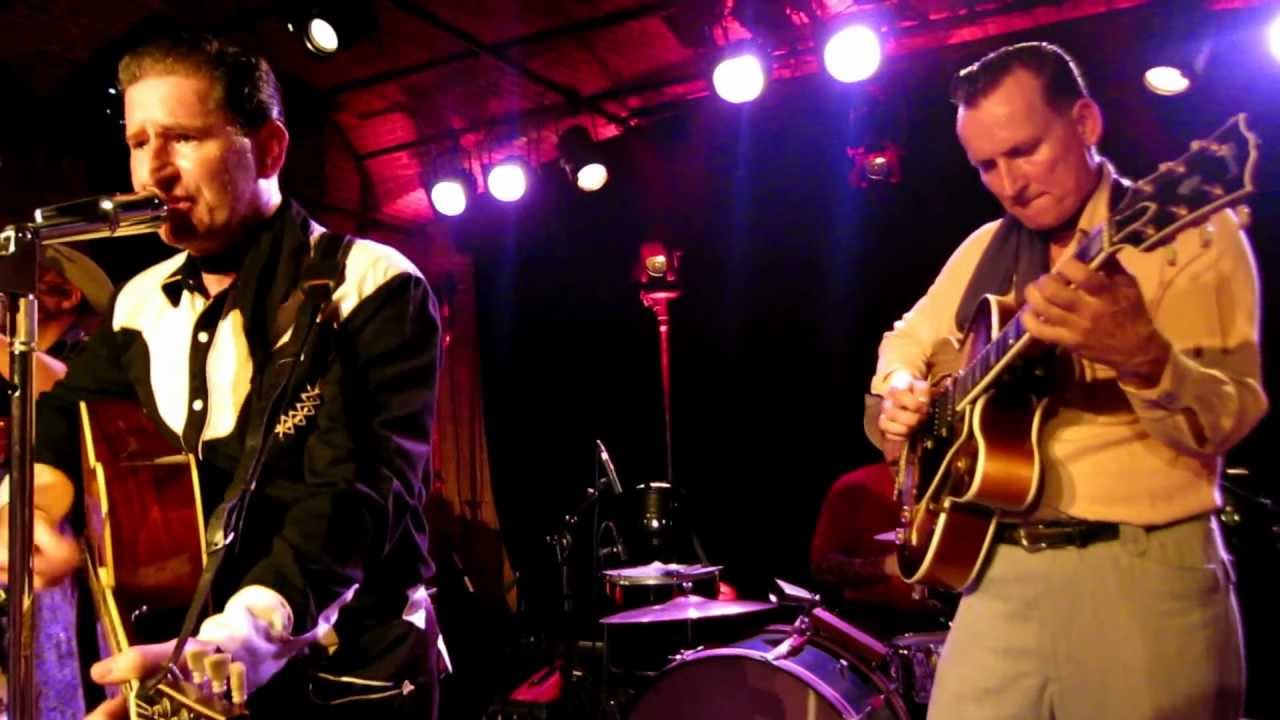 Charlie Thompson and The Barnstompers -  My Baby Don't Rock