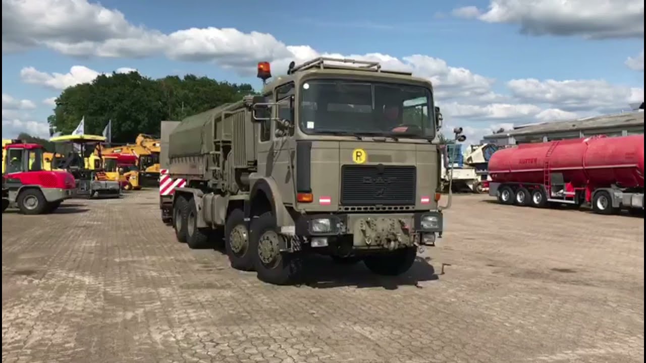 MAN OAF-34440VFA-AD 8x8 Zugmaschine und Goldhofer TUEAH 8 - 55/80 Tieflader