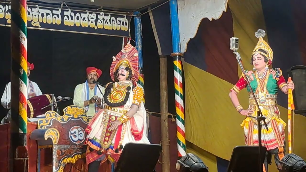 ಹಿಲ್ಲೂರರ ಪದ್ಯಕ್ಕೆ -ದಿಗ್ವಿಜಯದ ಕಂಸನಾಗಿ ಕಡಬಾಳ,ಕೇಳು ಚದುರೆ ಮಧುರೆ ಒಡೆಯ ಪದ್ಯ. ಶಿರಸಿ ಜಾತ್ರೆ ಆಟ 