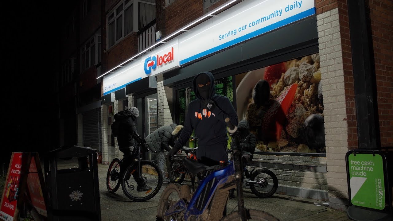 Teqyy - Either Way (Official Video)