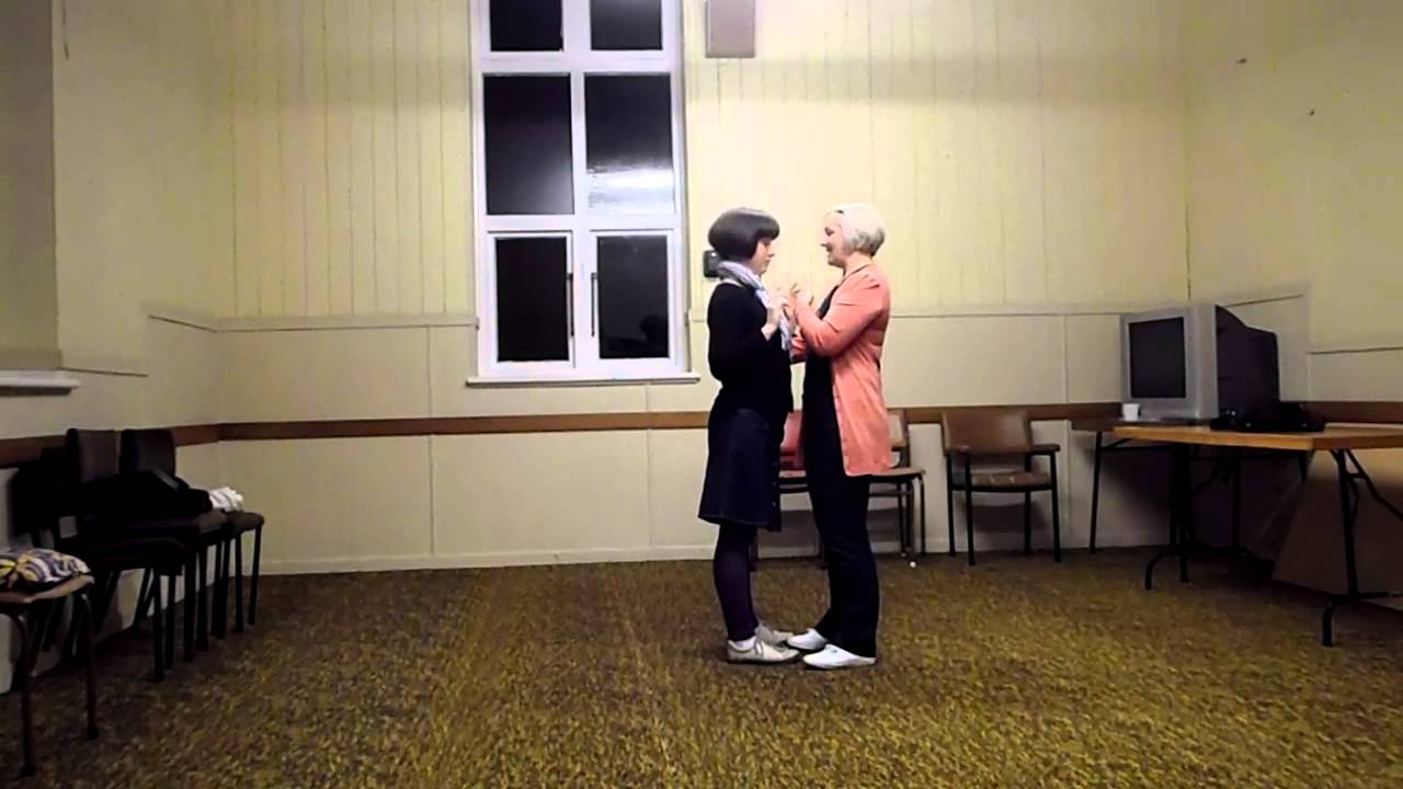 Beginner Blues Dance lesson counterbalance steps and turns (17/09/13)