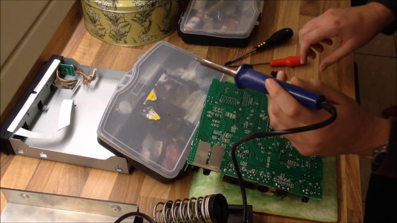 How To Replace a Battery on a Vintage Synth