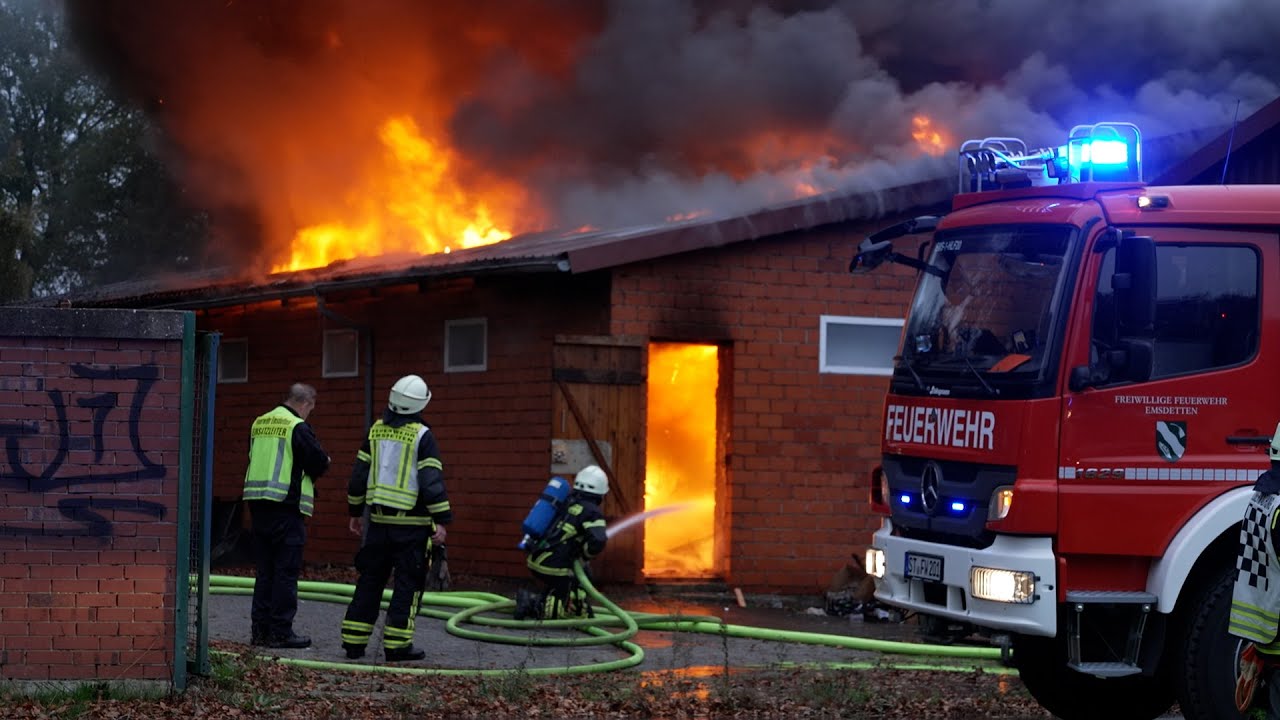 [KFZ WERKSTATT IN VOLLBRAND] - Schwarze Rauchwolke über der Stadt - Vollalarm Emsdetten 09.11.2024