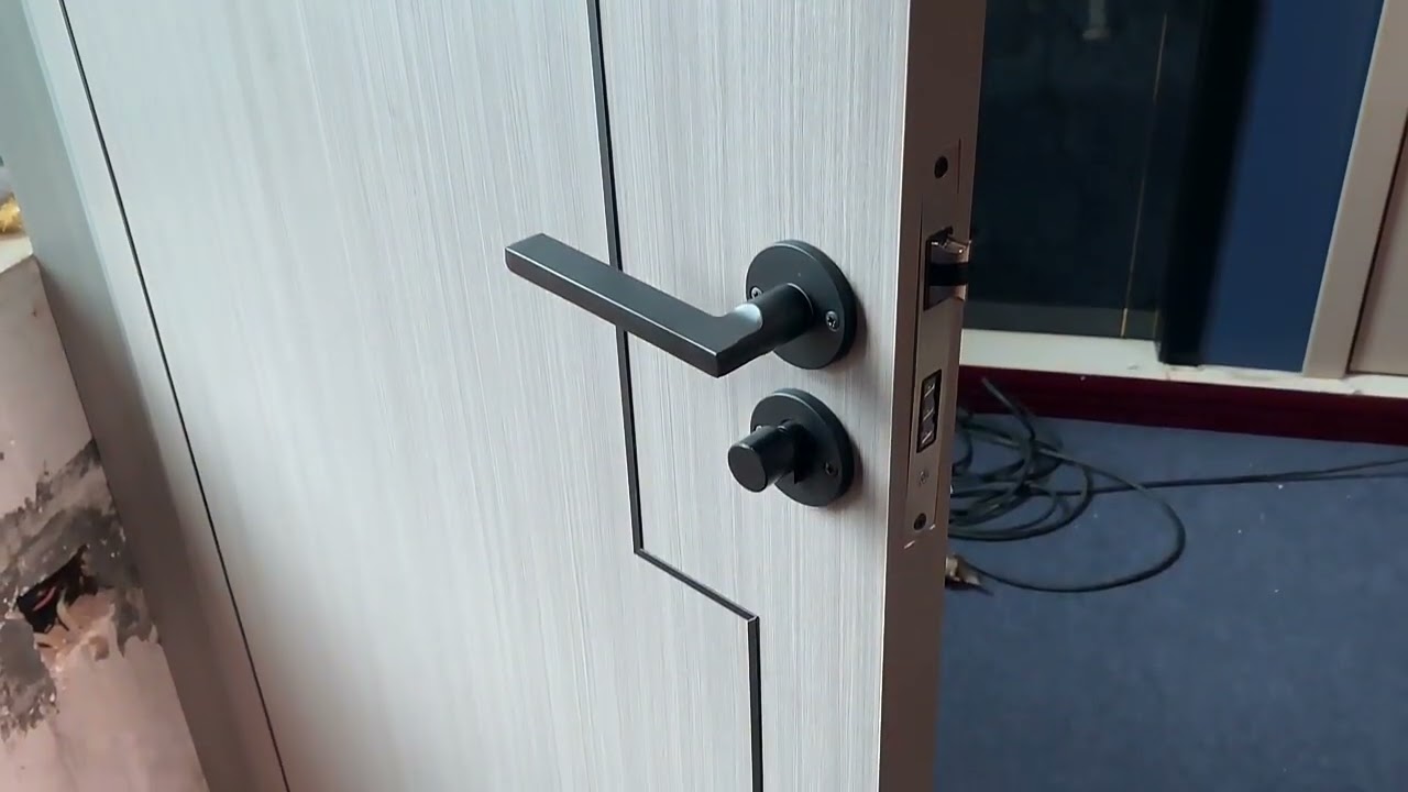 China Low Price Entrance Mdf Doors Modern Interior Doors House Wood Doors