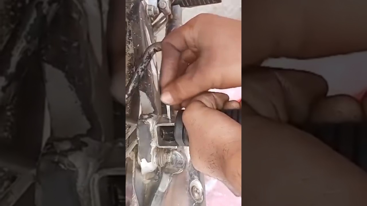 Deluxe rear foot rest fitting | Cg125 footrest setting | classic honda How to | Classic Honda