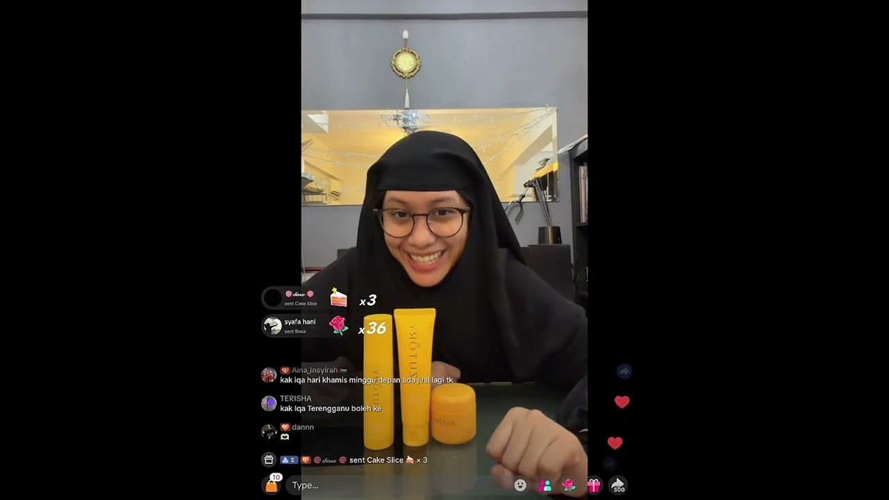 290126 zutory p2 Amira Othman bagi gift | Hazwani Helmi dan Heliza Helmi 