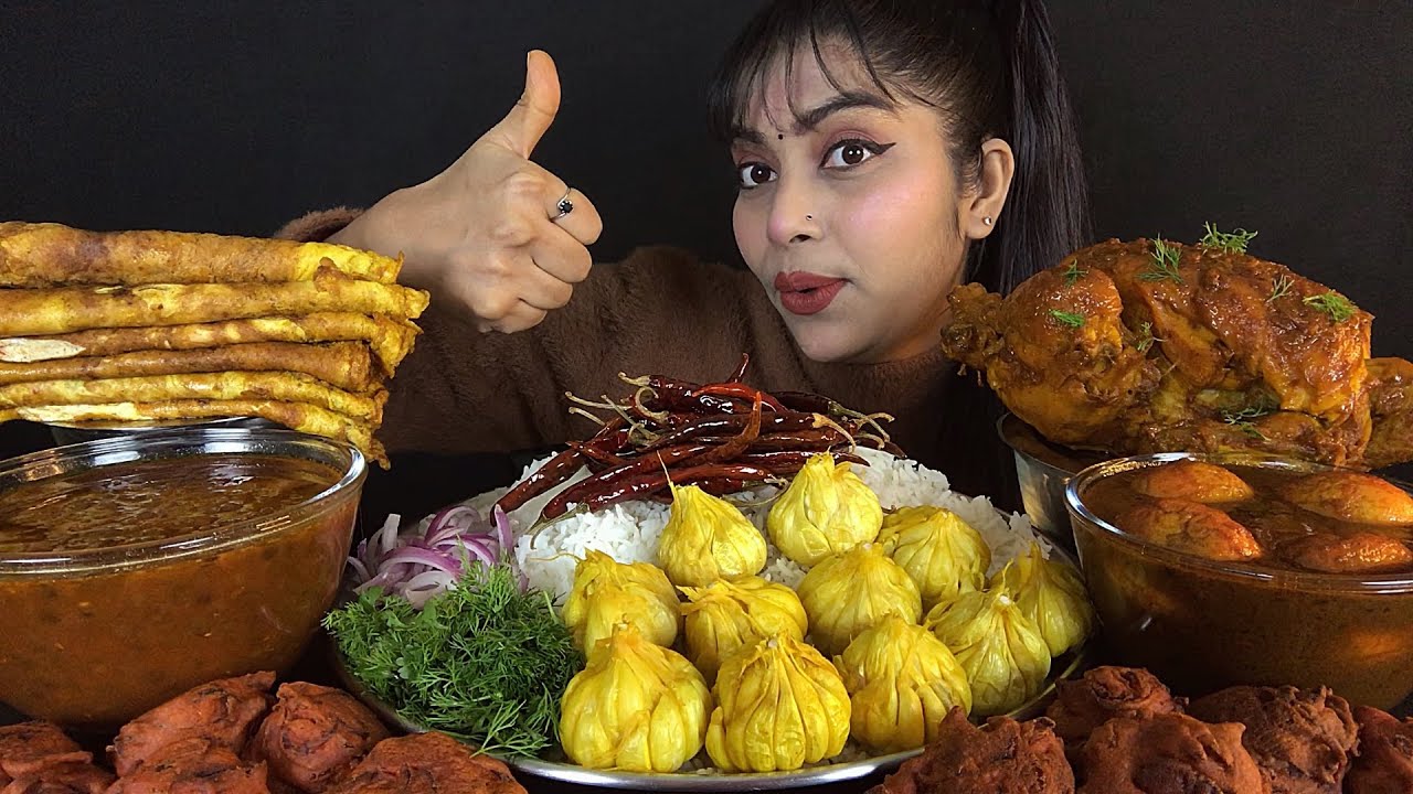 EATING CHILLI GARLIC BHARTA BHAT DAL MAKHNI EGG CURRY EGG OMELET GARLIC WHOLE CHICKEN | MUKBANG SHOW