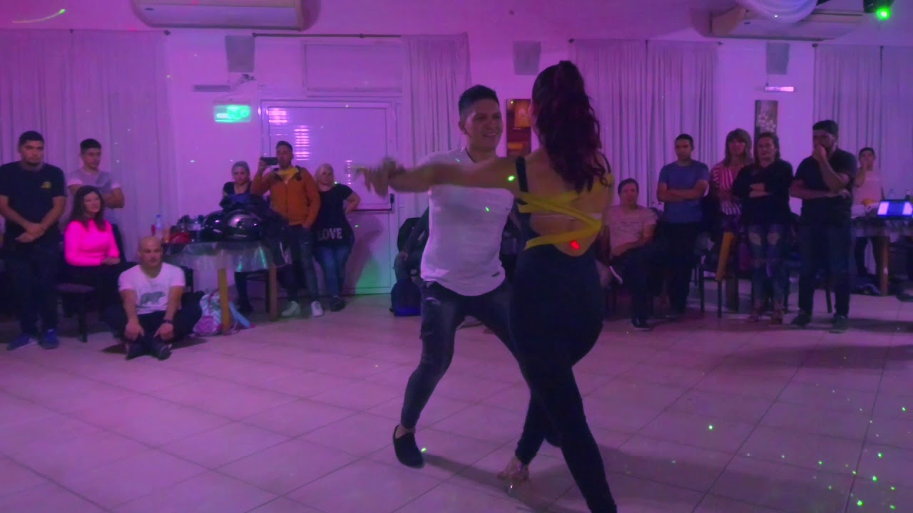 LA DEMANDA - BACHATA - MAURICIO Y NATALIA - DEMO