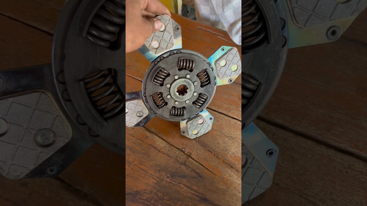 How to repair dual Clutch || tractor repair || auto mechanic 👨&zwj;🔧 #shorts #tractor #trending