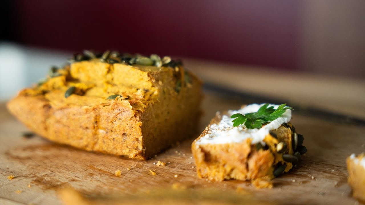 Duas receitas sem glúten de outono/inverno: bolachas de castanha + pão de abóbora (butternut)