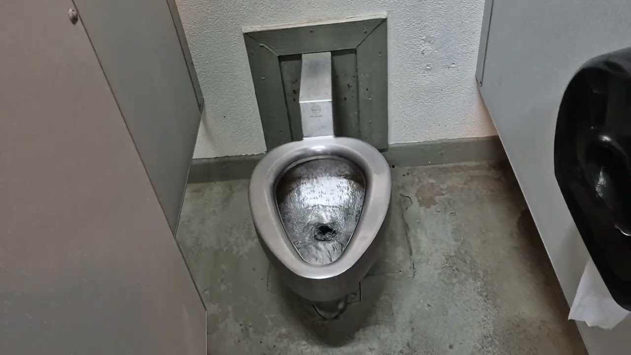 12.694: Restroom in Fort Walton Beach, Florida.