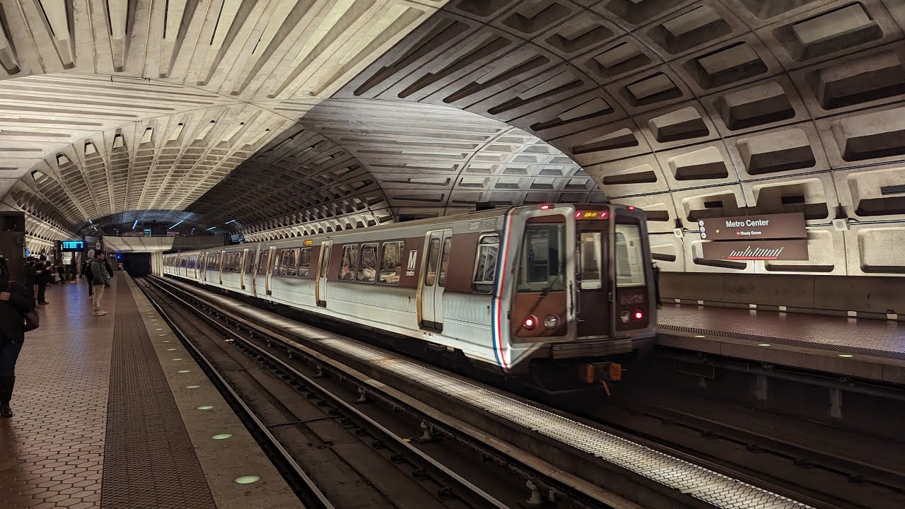 Washington DC Metro Red Line Glenmont - Shady Grove 3000 Series