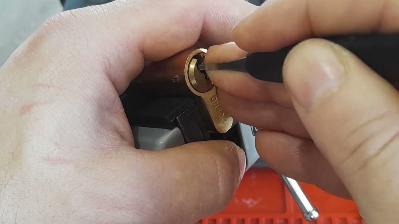 Awaryjne otwieranie wytrychem Gerda WKE1 #lockpicking #locksport #lock