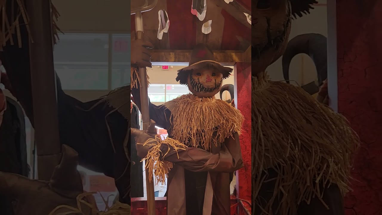 Mack Straw Scarecrow Spirit Halloween Animatronic 🎃