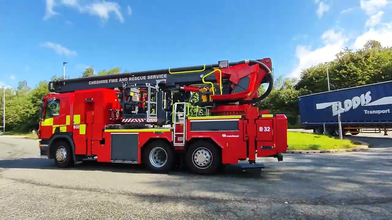 truckspotting at lymm services 10.6.24