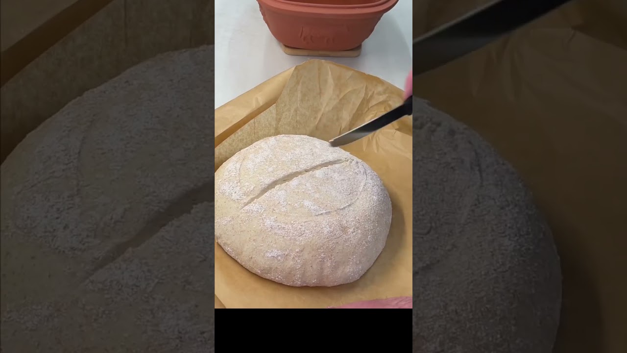 Brot selber backen. Bake your own bread. #brot #backen #baking #bread