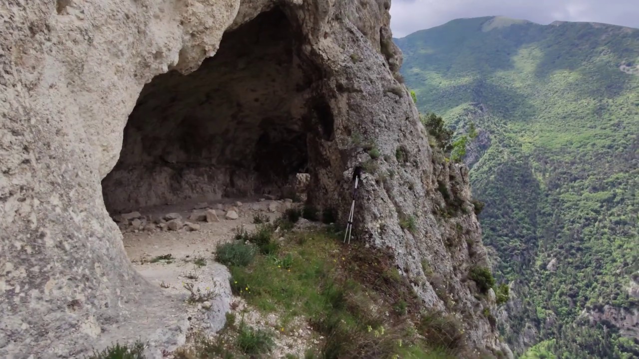 Eremo di Sant'Angelo, monte Roccatagliata a Castiglione a Casauria