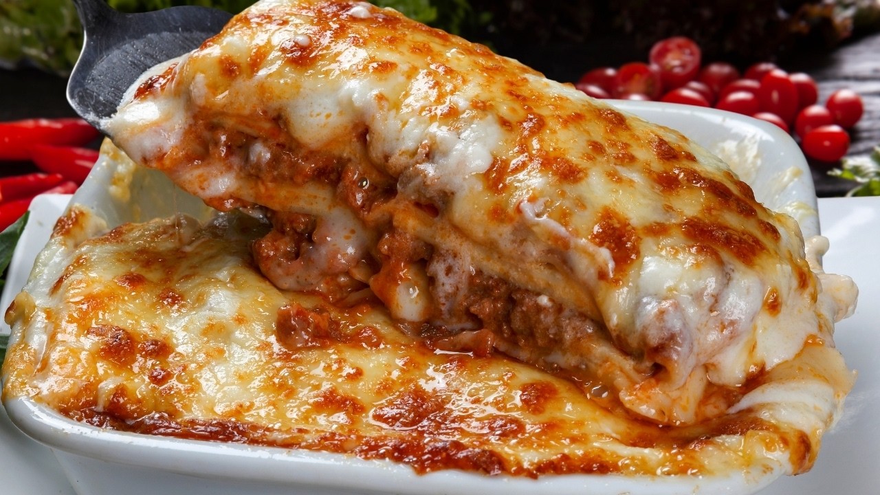 Classic Homemade Lasagna Recipe (Simple & Delicious)