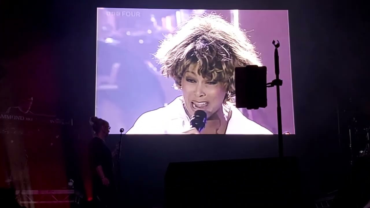LULU (& Tina Turner), I Don't Wanna Fight, Cliffs Pavilion, Southend, 18/11/2024