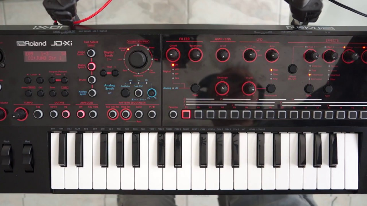 ROLAND JD-XI   Tiny EDM Workstation