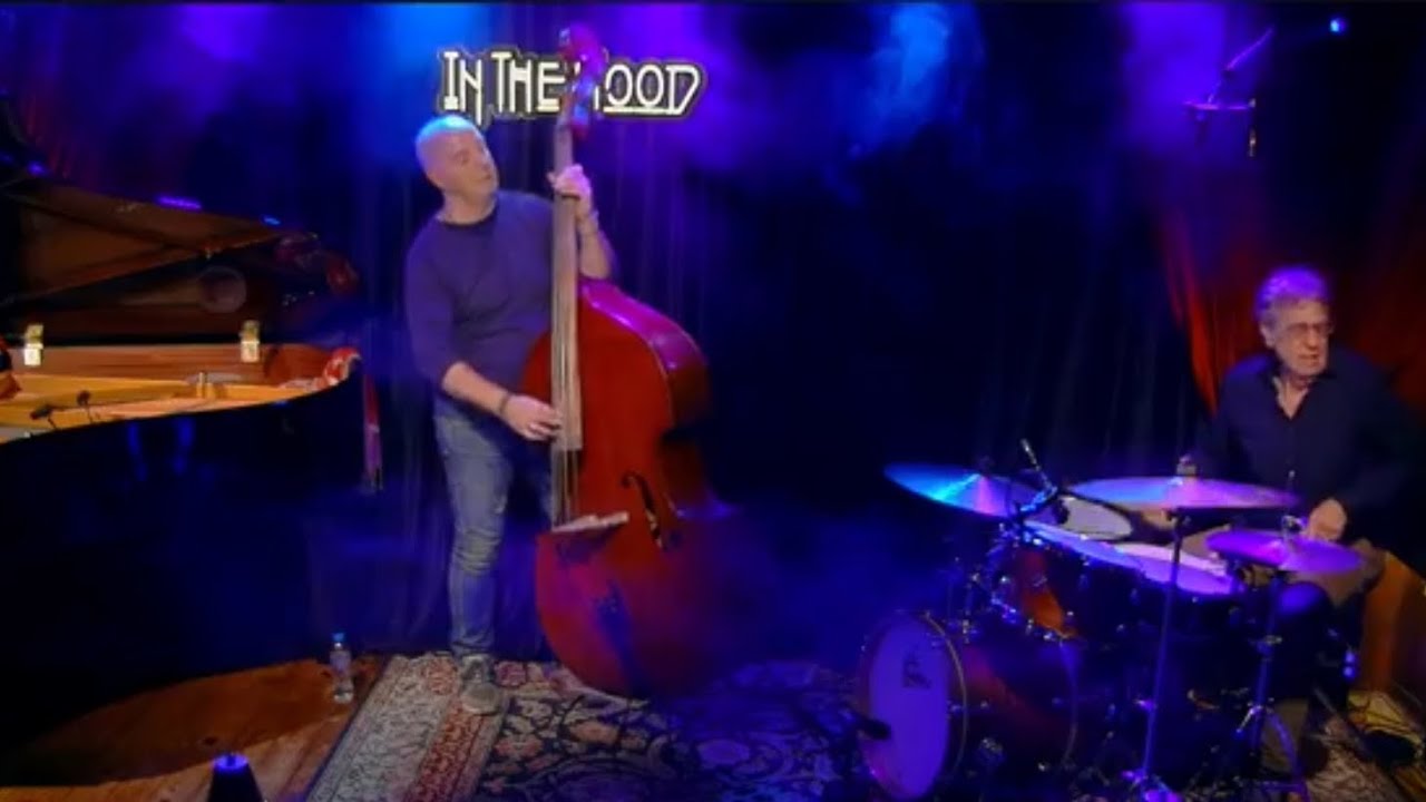 Antonio Flinta Trio at In The Mood Jazz Club, Sofia, Bulgaria. “Chan’s Song” by Herbie Hancock