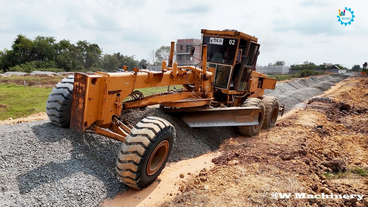 Nicely Action Heavy Komatsu Grader Spreading Gravel Making New Village Roads Operation Skills Worker