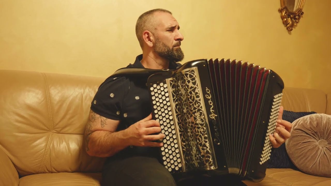 Dželem, dželem a Čhajori romaňi  (akordeon Štefan Brychnáč)