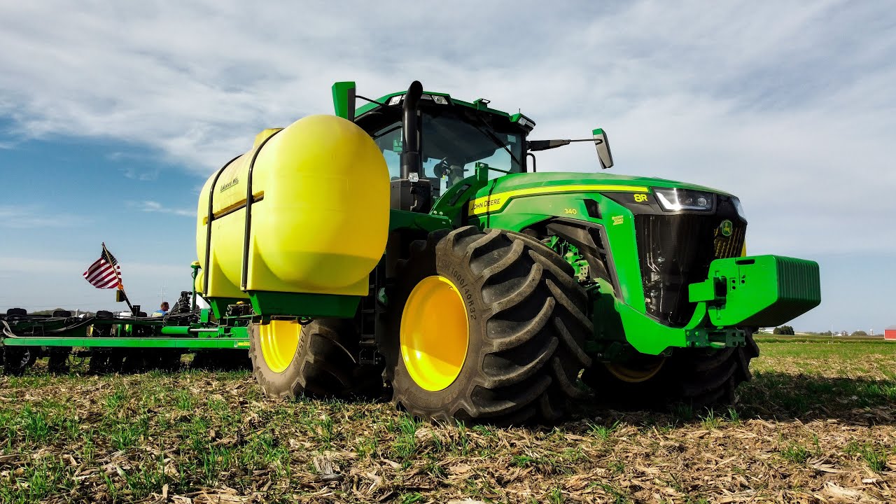 John Deere 8R 310 | No-till Planting | 1770NT MaxEmerge XP