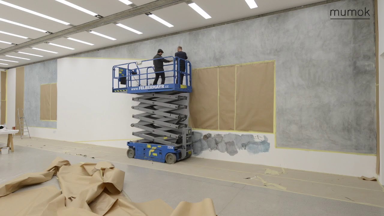 Timelapse: Ernst Caramelle. Wall painting at mumok