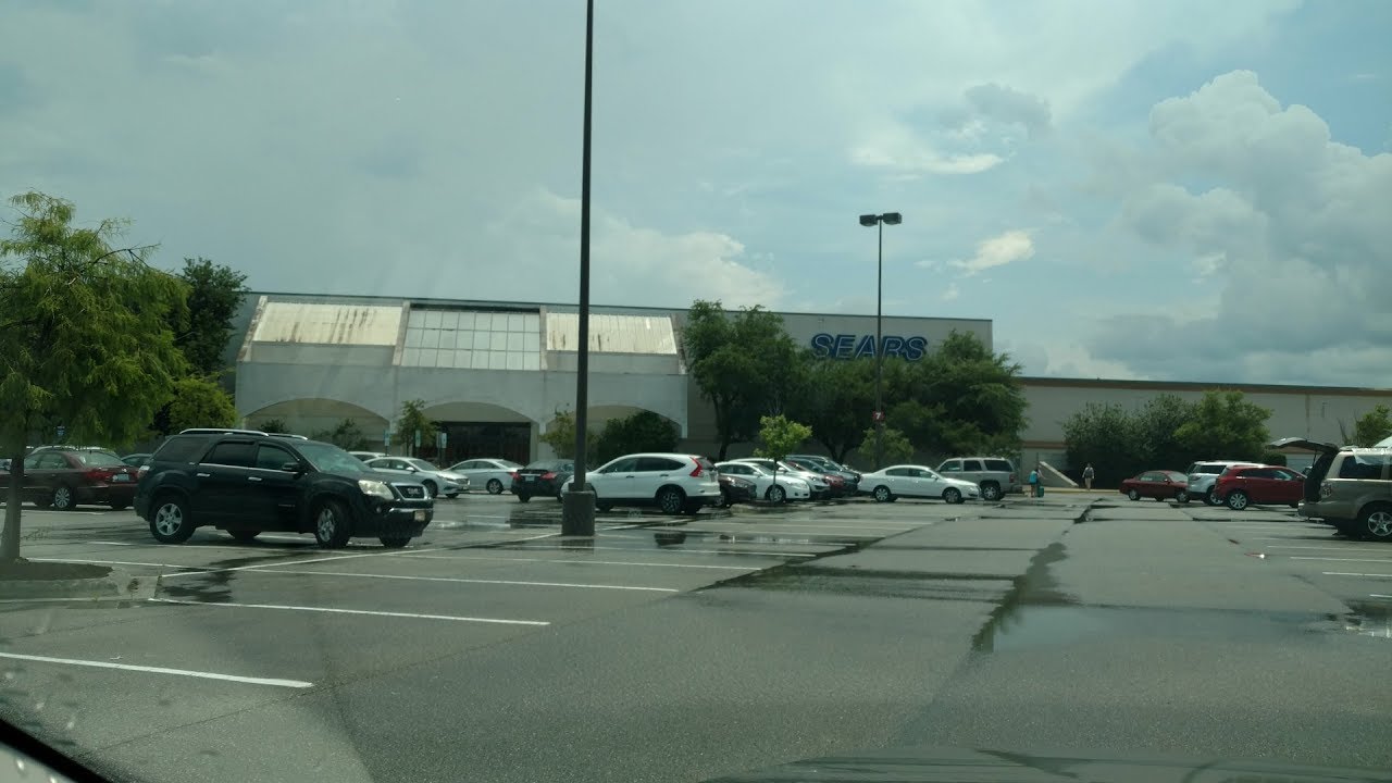 A Visit to Independence Mall (NC)(Feat. Sears)