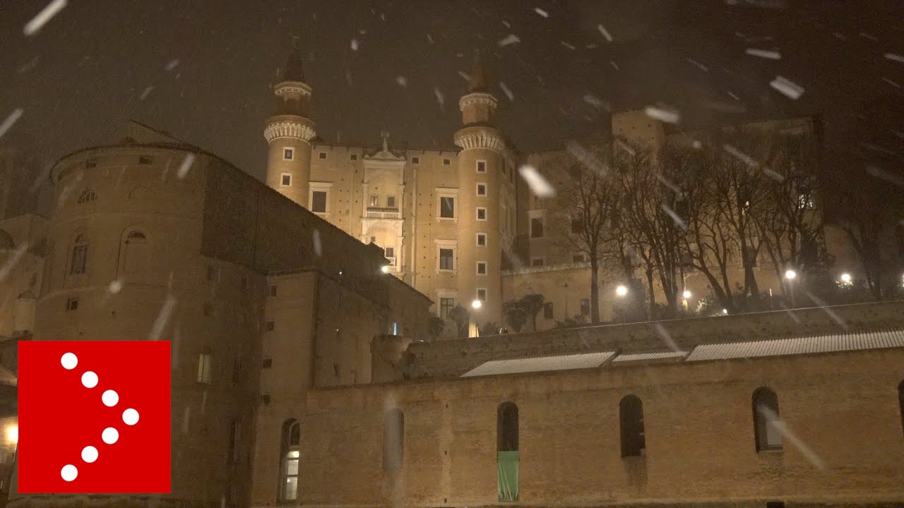 Inizia a nevicare su Urbino, sera del 21 gennaio 2019