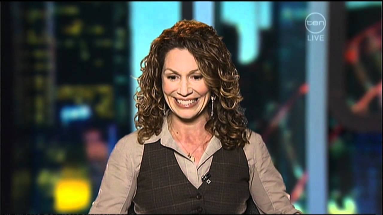 Kitty Flanagan on iPhone 4S' Siri - The Project