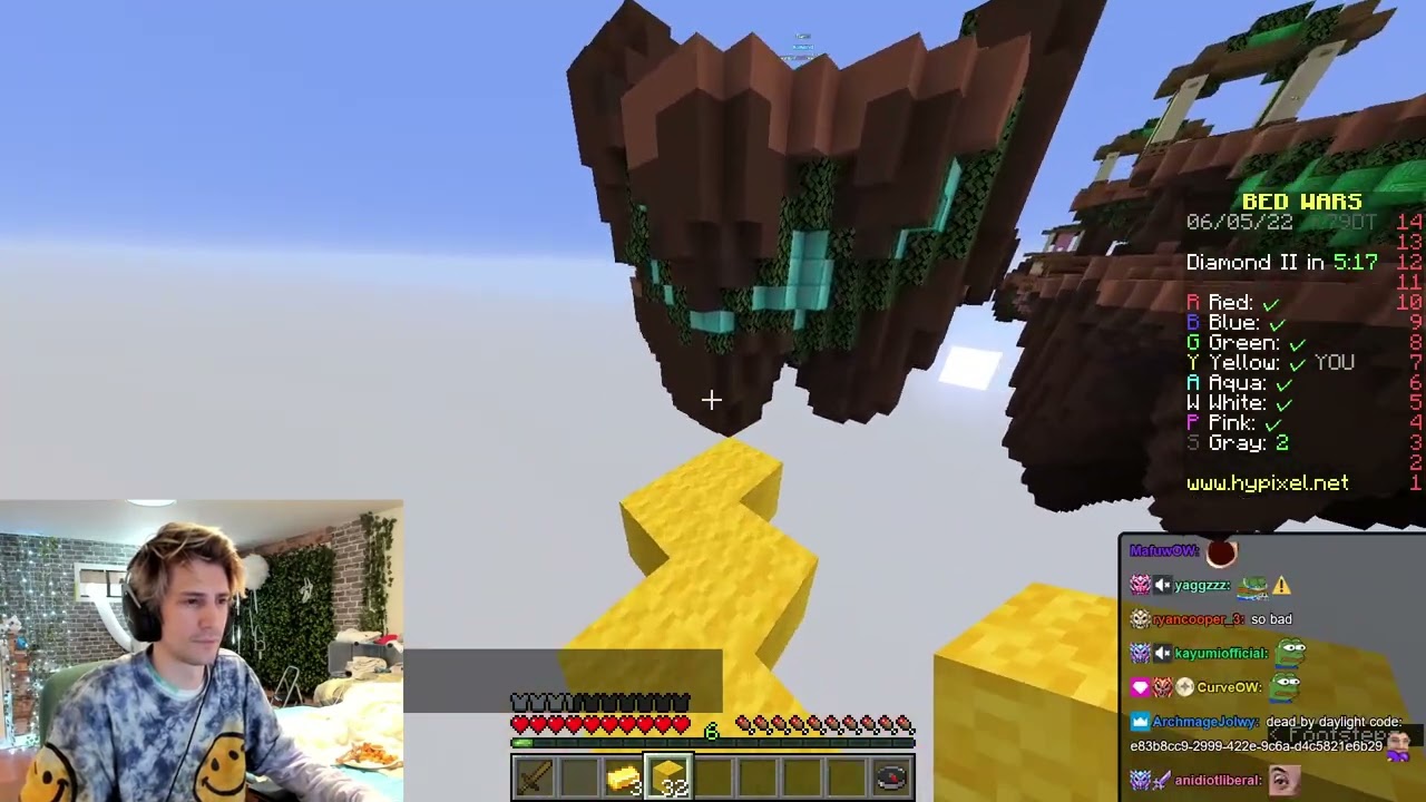 xQc plays Minecraft Bedwars | June 5, 2022