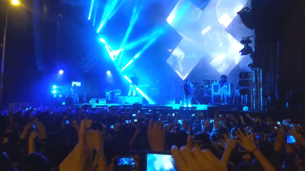 Deftones Be quiet and drive (Far away) Live | LIMA - PERU VXR 10