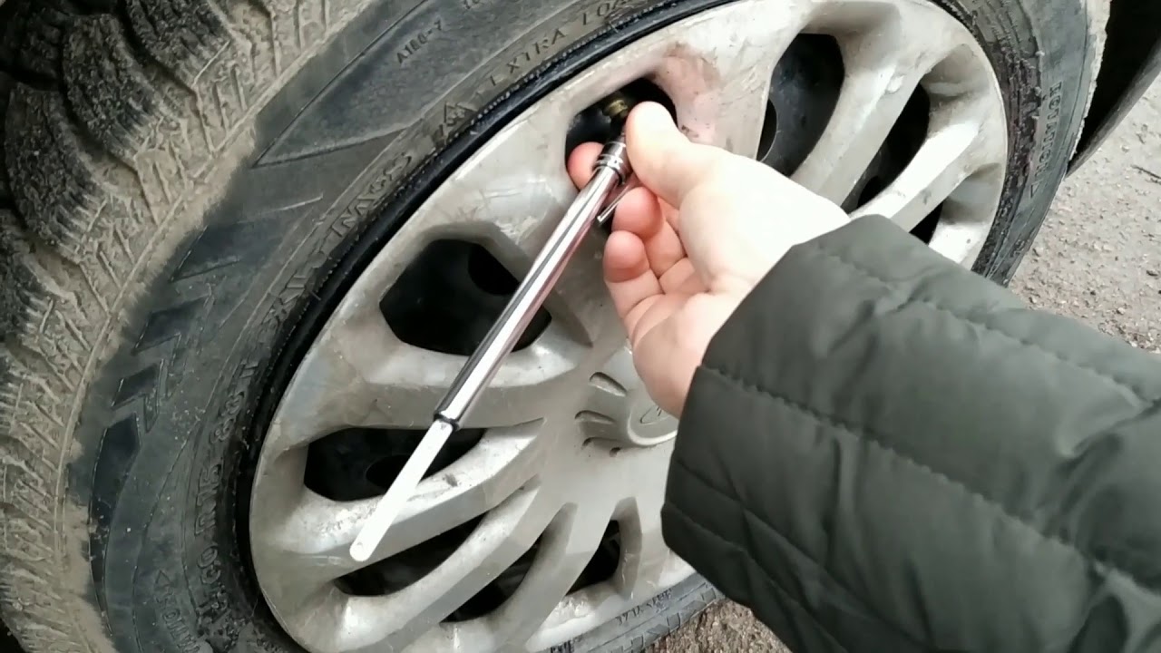 How to use tire-pressure gauge pen