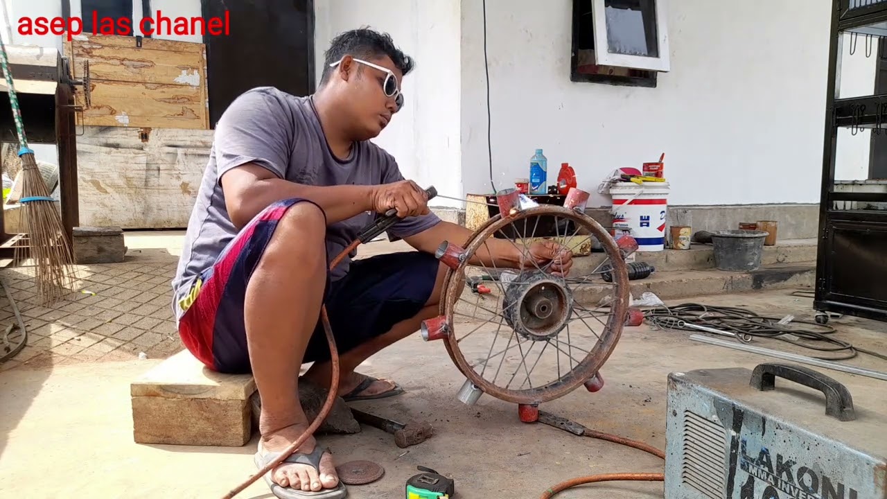 pembuatan alat tanam padi dan jagung