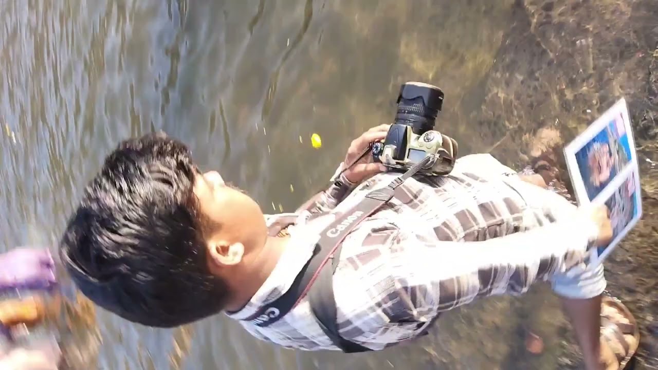 नर्मदा नदी मैं स्नान कर ओंकारेश्वर जी का दर्शन करने
