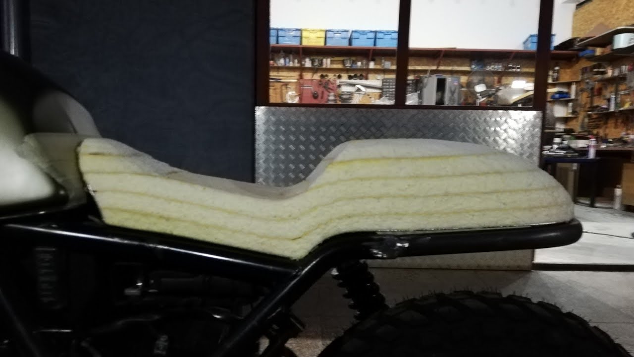 BMW K100 Cafe Racer - Custom Seat manufacturing process