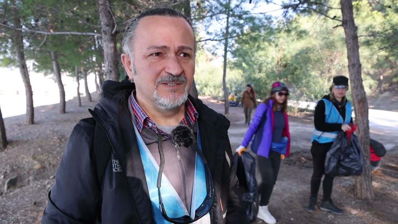 BELEDİYE VE MARMARİS DOĞA GÖNÜLLÜLERİNDEN ÇEVRE TEMİZLİĞİ
