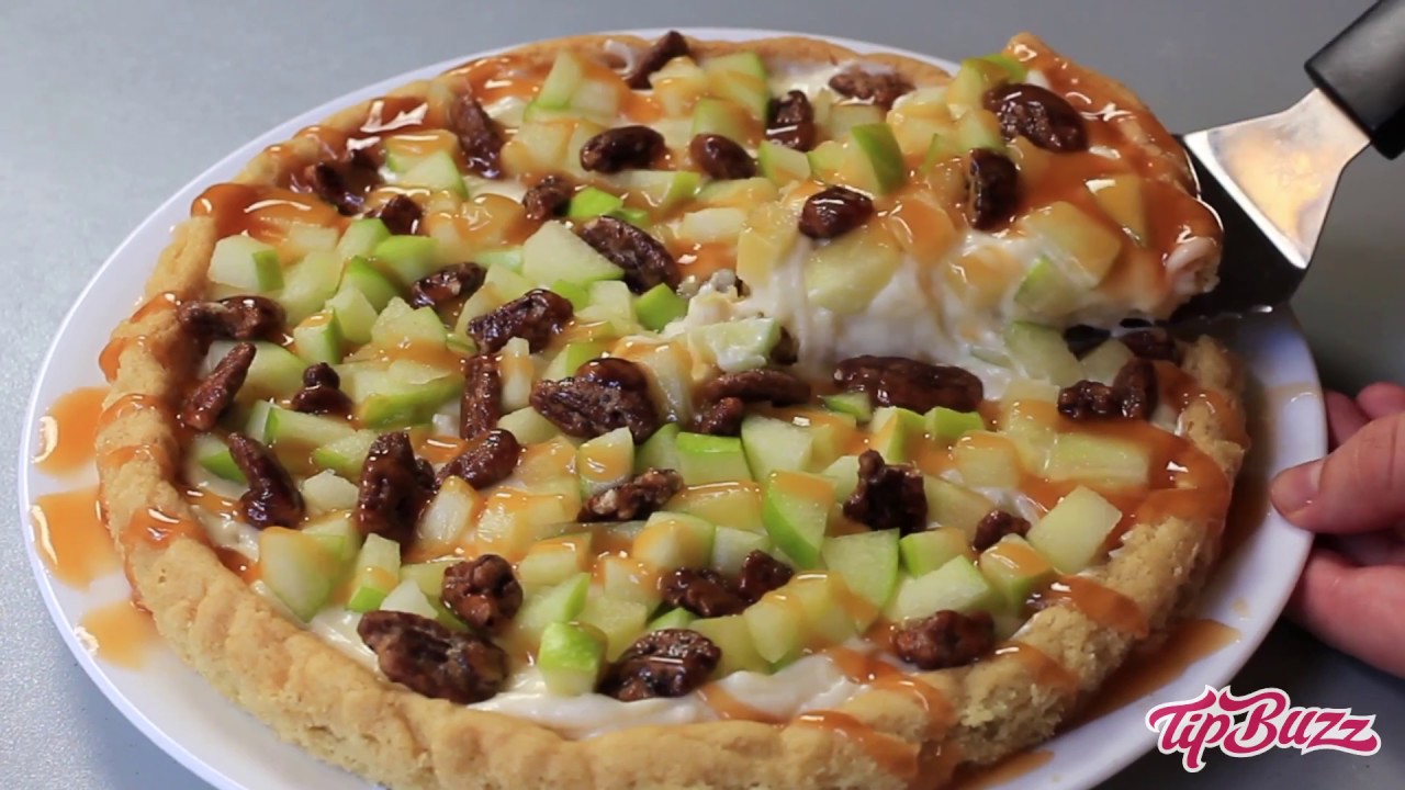 Caramel Apple Pizza