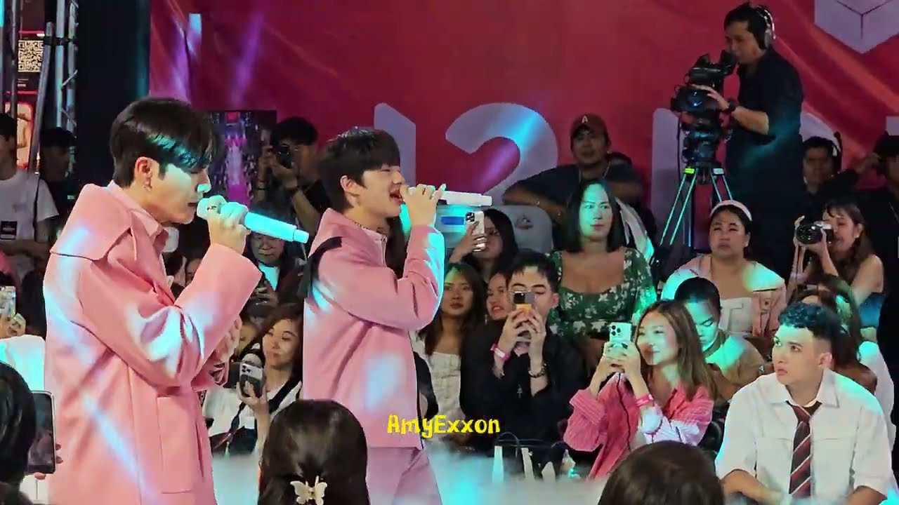 Zee Pruk - Nunew Chawarin เลี้ยงไข้ at Event: Lazada 12.12 12Dec23 | AmyExxon