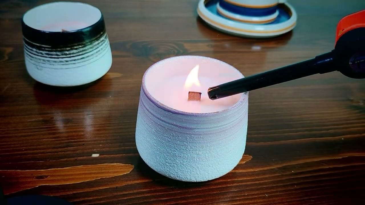 #ceramiccandles #soycandle #scentcandle #woodwicks #cracklingwoodwick #soywaxcandle #candlesupplies