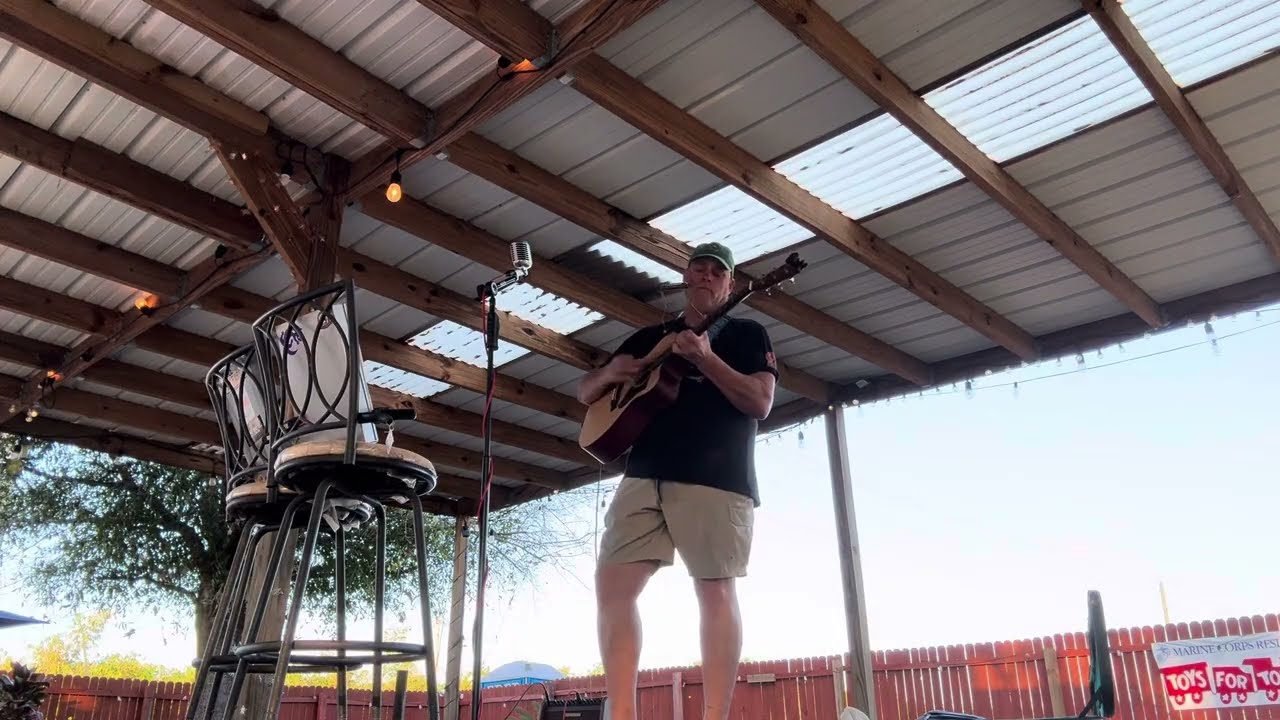 12/28/25set2 @ Charlotte’s Webb pub in Wauchula, FLA