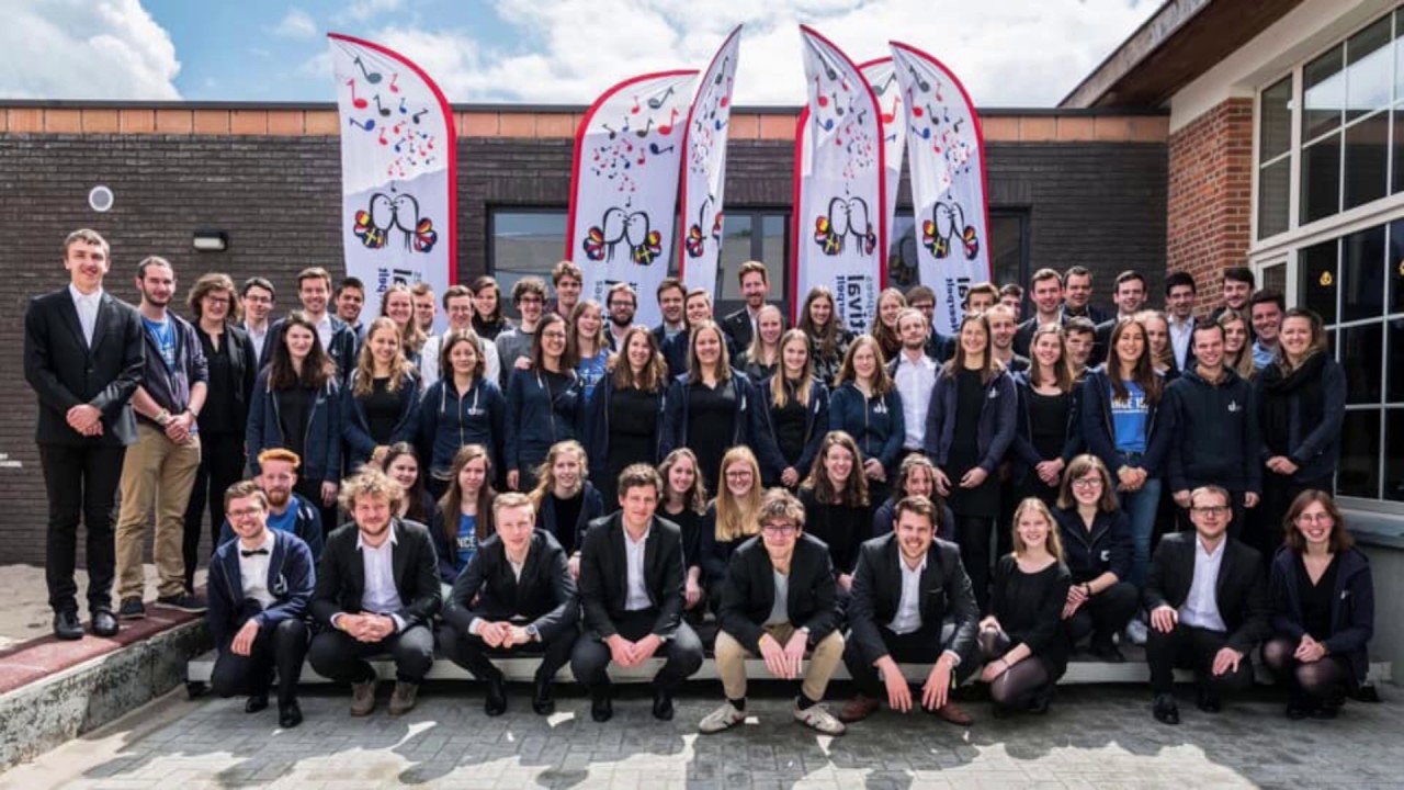 Flashing Winds - Jan Van der Roost